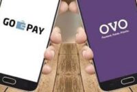 Ilustrasi perbandingan GOPAY dan OVO