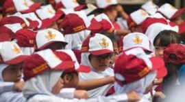 Ilustrasi usia anak masuk SD