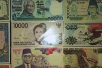 Jangan  Buang Uang Lama Harganya Bisa Tembus Ratusan Juta (Foto: twitter @ehbimo-radarcirebon)
