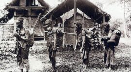 Suku Tertua di Indonesia: 
Jejak Peradaban Nusantara yang masih Hidup (foto radarmukomukodisway)
