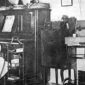 Penyiar Radio Pertama di Dunia: Reginald Fessenden, Suara Pertama yang Mengudara 1906
Foto: Autodesk/kompas)