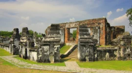 Wisata Sejarah : Kunjungi Daerah Tertua di Indonesia,
 Rasakan Jejak Ribuan tahun (Foto:indonesiakaya)
