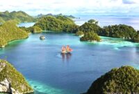 Raja Ampat Papua: Surga Laut dengan Keanekaragaman Hayati Terkaya di Dunia (Foto:Chris Caldicott/Design Pics Editorial/Universal Images Group via Getty/detik)