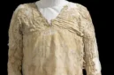 Gaun Tarkhan sebagai pakaian jahit.tertuaUFoto:ABC.El Vestido Tarkhan)