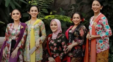 Kebaya: Bukti Perempuan Nusantara Sudah Berbusana Anggun Sejak 1400-an(Foto:Arahkata)
