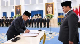 Presiden Prabowo Lantik Suahasil Nazara sebagai Menteri Keuangan
(Foto: setneg/AI)