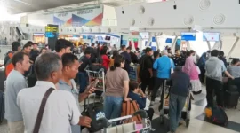 Erupsi Gunung Sinabung Karo, Sumut Ganggu Penerbangan di Bandara Kualanamu( Foto:Liputan6 )