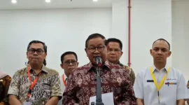 Gubernur Jakarta Minta Warga Waspada Abu Vulkanik Buntut Erupsi Gunung Anak Krakatau (Foto:Tribunnews)