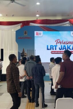 PRESIDEN PRABOWO RESMIKAN LRT KELAPA GADING – MANGGARAI, TEMPUH HANYA 28 MENIT