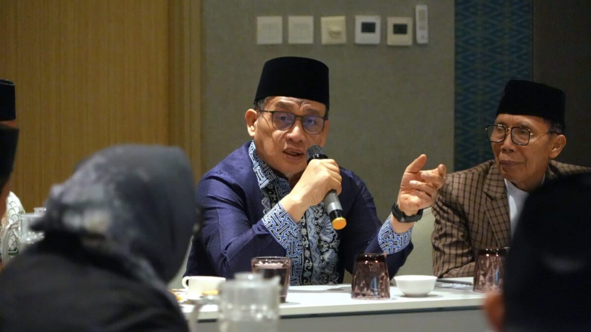 DAPAT TUGAS KHUSUS DARI PRESIDEN, WAMENAG KEBUT MBG UNTUK SEMUA PESANTREN (Foto: Kemenag)