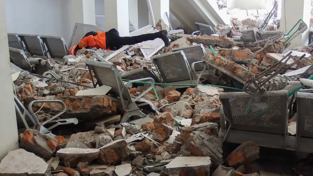 GEMPA MAGNITUDO 5,9 GUNCANG SUMBA BARAT DAYA NTT, SEJUMLAH BANGUNAN RUSAK (Foto; Lipitan6)